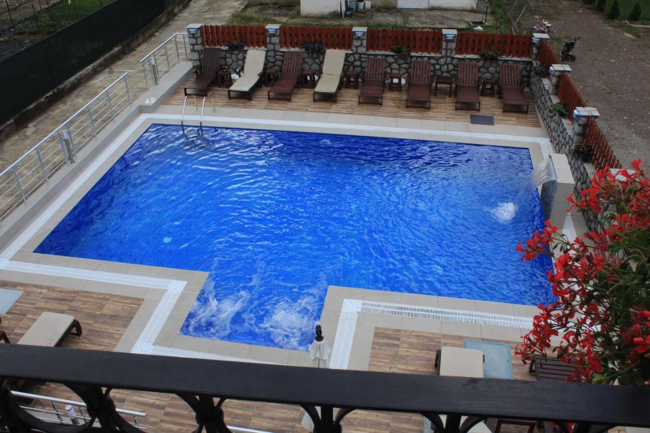 Villa Mimi Пештани Экстерьер фото