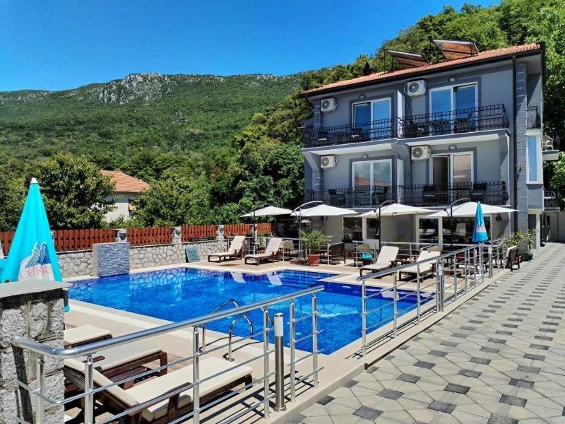 Villa Mimi Пештани Экстерьер фото